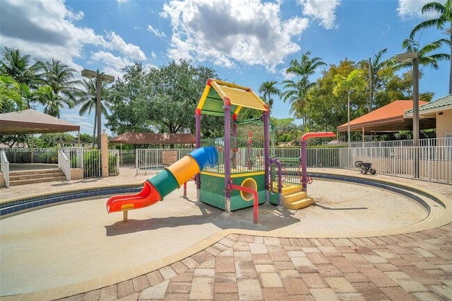 Building Photo - 1617 Zenith Way