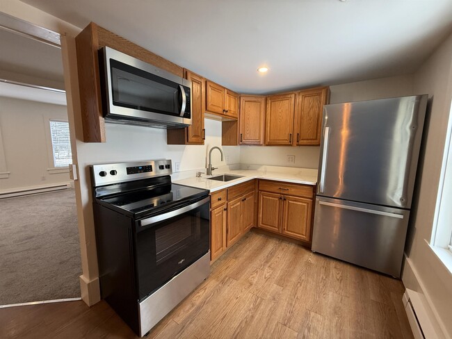 Building Photo - 22 Mace Rd