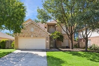 Building Photo - 121 Ozuna Dr