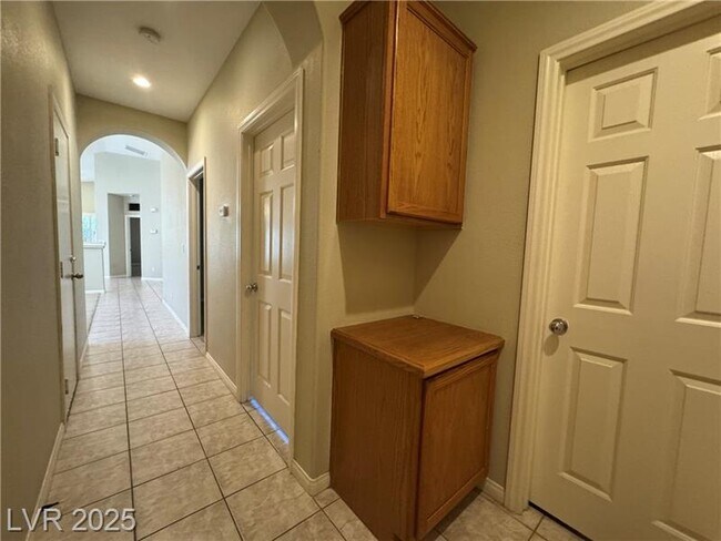 Building Photo - 11270 Tenza Ct