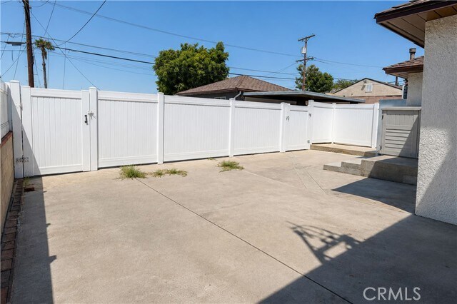 Building Photo - 2431 N Lamer St
