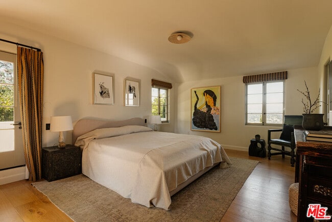 Building Photo - 4048 Farmouth Dr