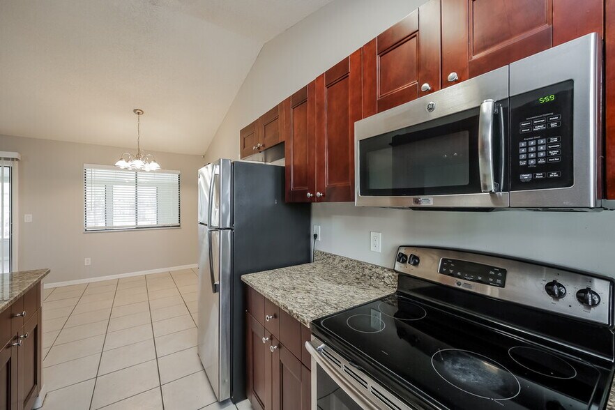 Building Photo - 8476 Coral Dr