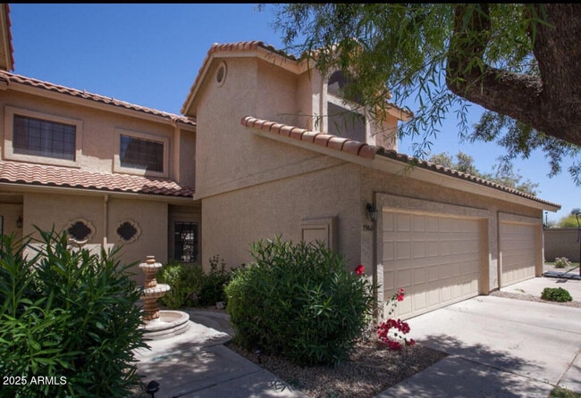 Building Photo - 7960 E Pepper Tree Ln