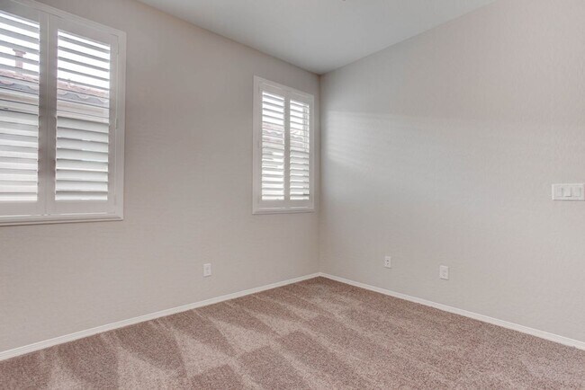 Building Photo - 5641 Sagamore Canyon St