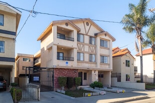 Building Photo - 11503 Menlo Ave.