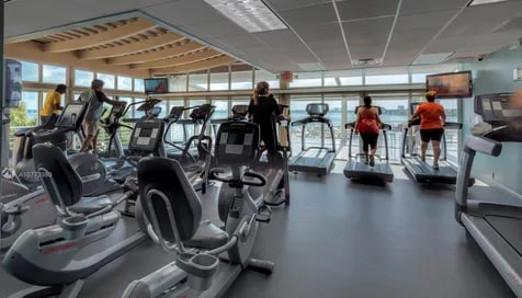 Building Photo - 1717 N Bayshore Dr