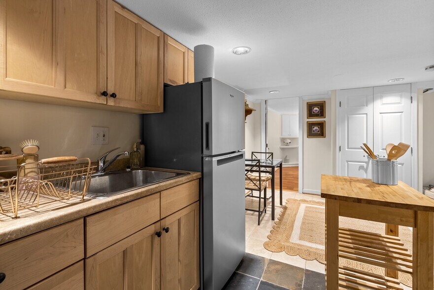 Building Photo - 1711 37th St NW