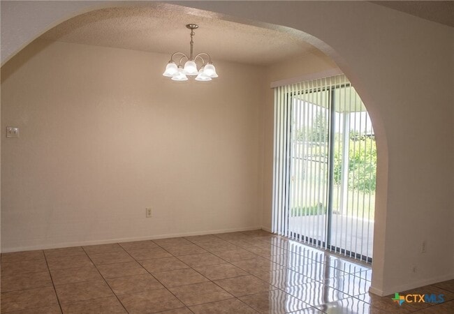 Building Photo - 5707 Dan Dr
