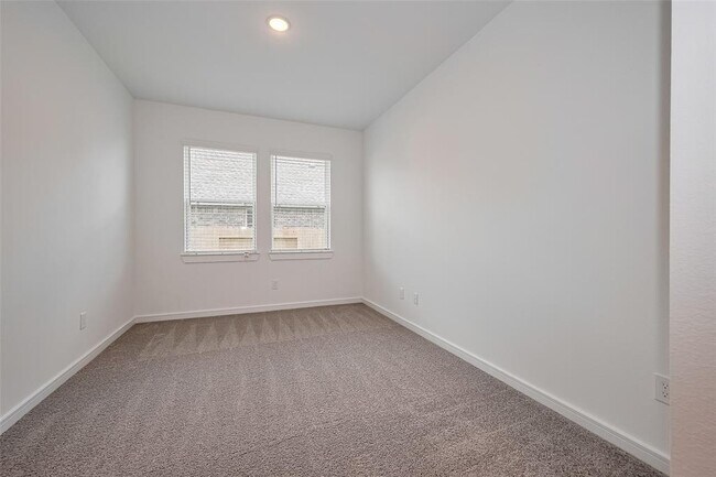 Building Photo - 2627 Clapbread Ln