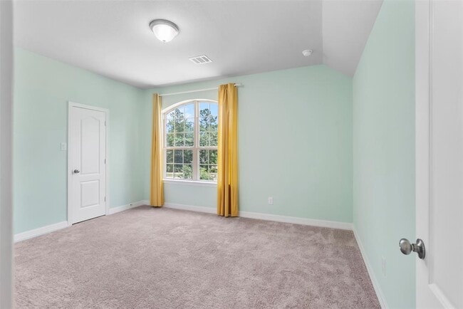 Building Photo - 135 Teralyn Grv Lp