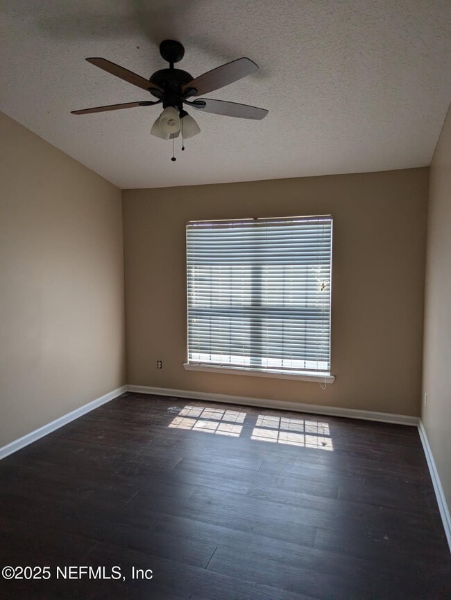 Building Photo - 218 Jardin De Mer Pl