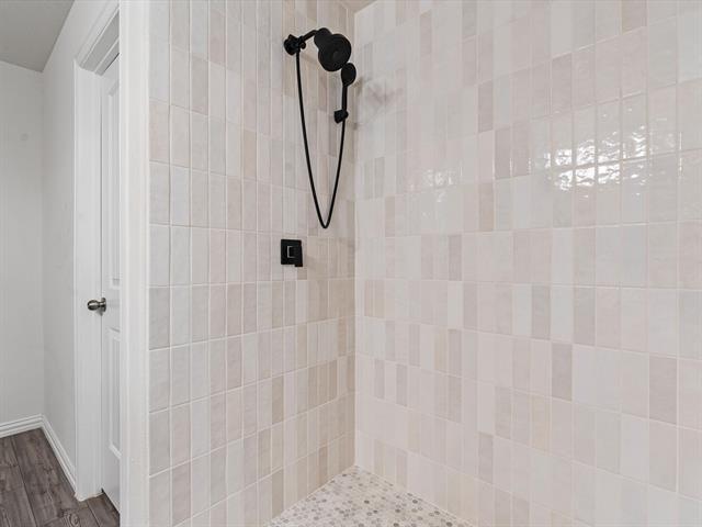 Building Photo - 6202 Halton Dr.