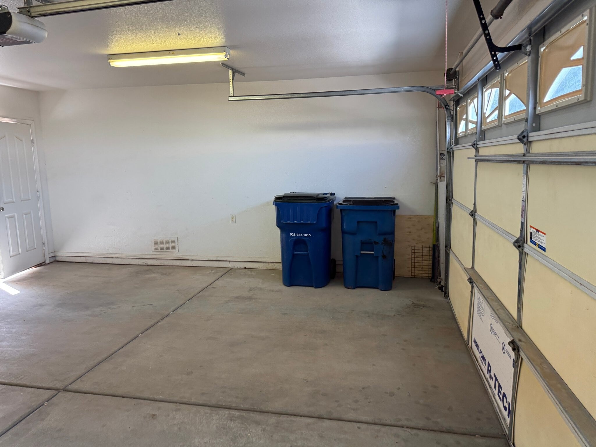 Building Photo - 11377 S Kingman Ave