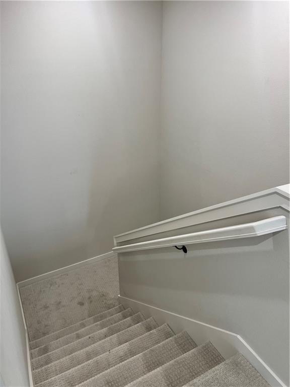 Building Photo - 631 Cosmos St