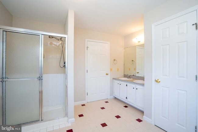 Building Photo - 27 Samantha Dr