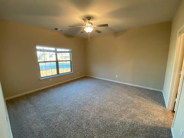 Building Photo - 200 Lake Rdg