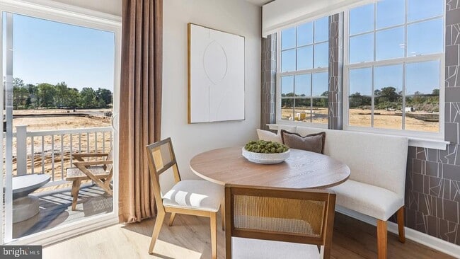 Building Photo - 198 Sandy Rdg Rd