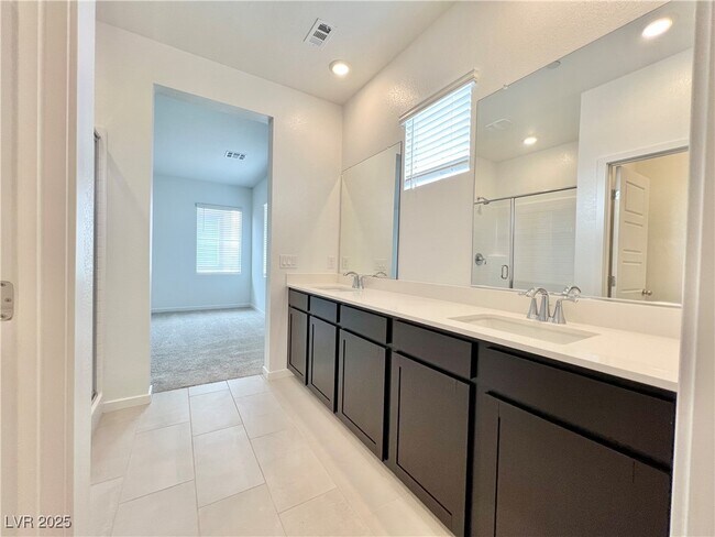 Building Photo - 108 Brielle Beacon Ln