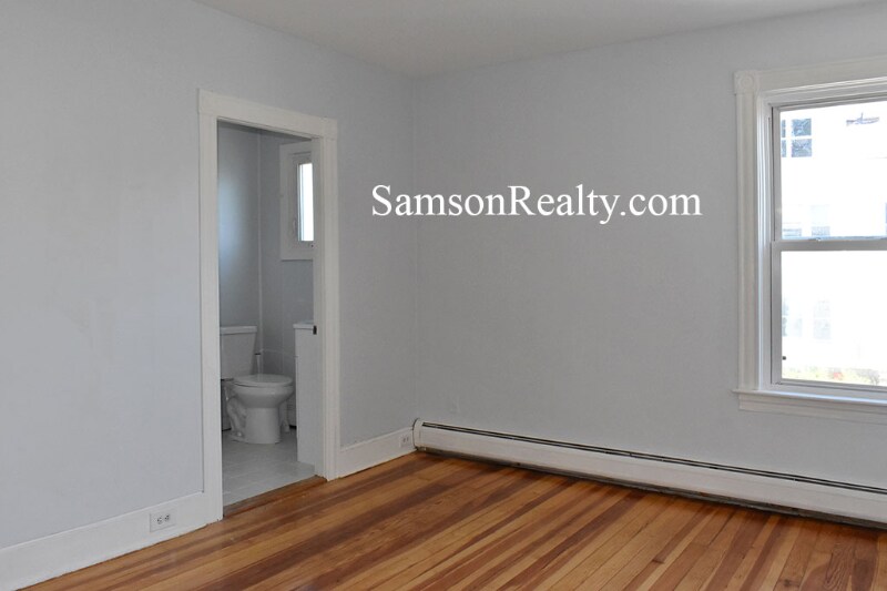 Building Photo - 64 Samuel Ave