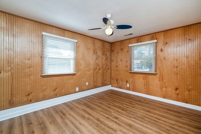 Building Photo - 2504 Beaufort Ave