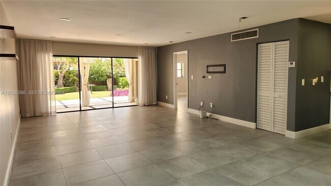 Building Photo - 11425 SW 87th Terrace
