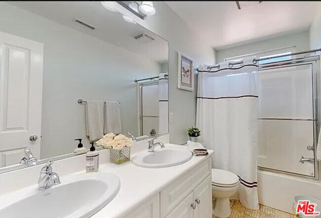 Building Photo - 19320 Carranza Ln