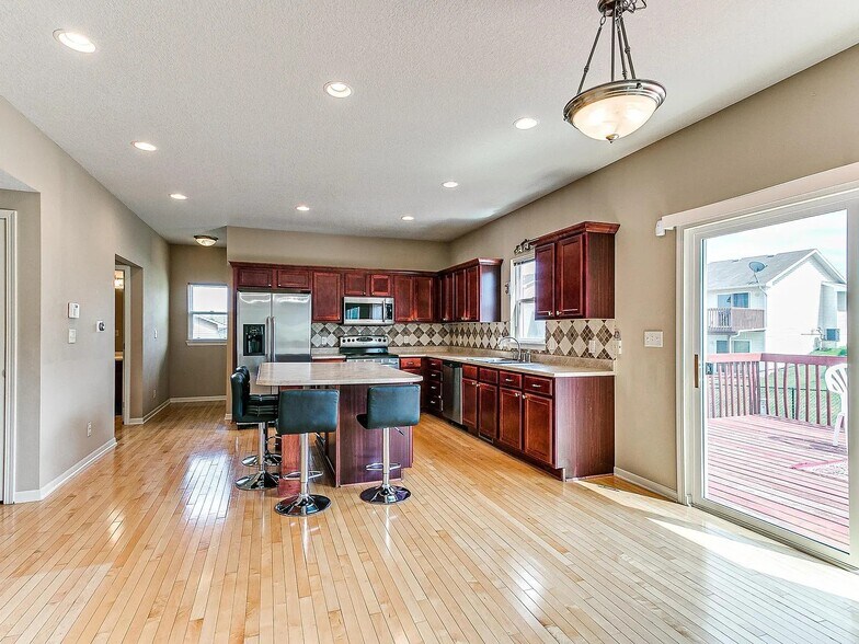 Building Photo - 15222 Aurora Cir