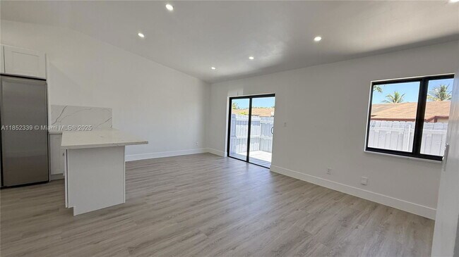 Building Photo - 20877 Snapper Pl