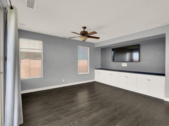 Building Photo - 3-bedroom, 3-bathroom 2212 home
