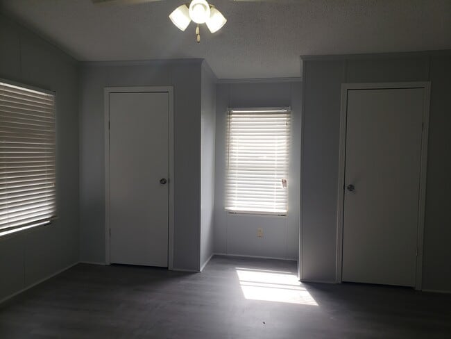 Building Photo - 2640 O'Glesby Dr