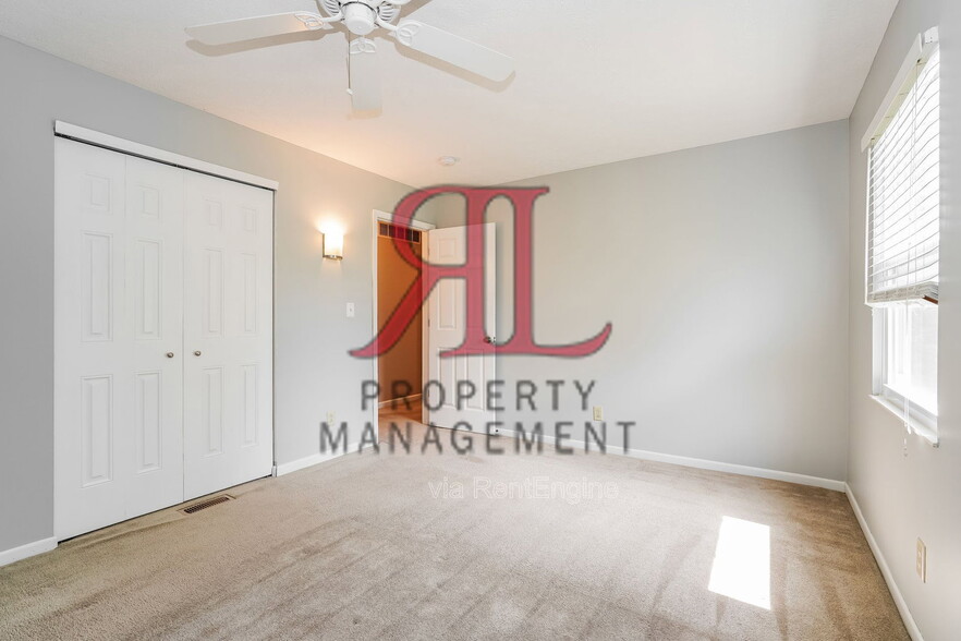 Building Photo - 4884 Leybourne Dr