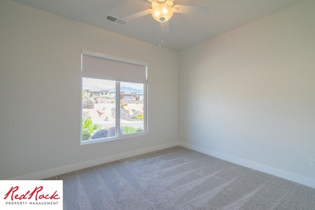 Building Photo - Modern 3 Bedroom Single-Level Home in Vill...