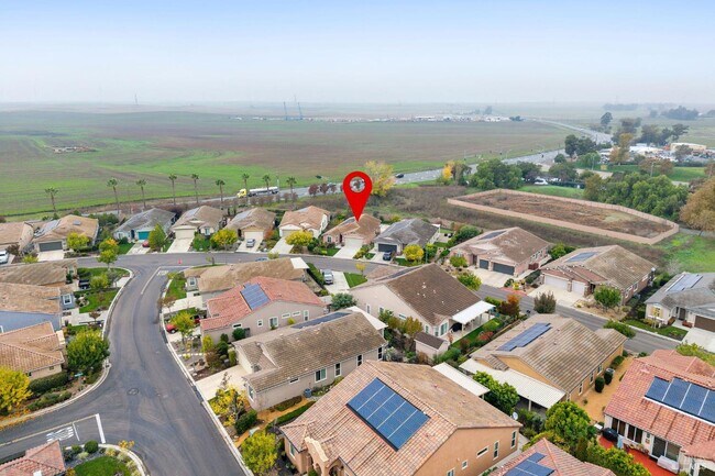 Building Photo - 123 Alpine Dr