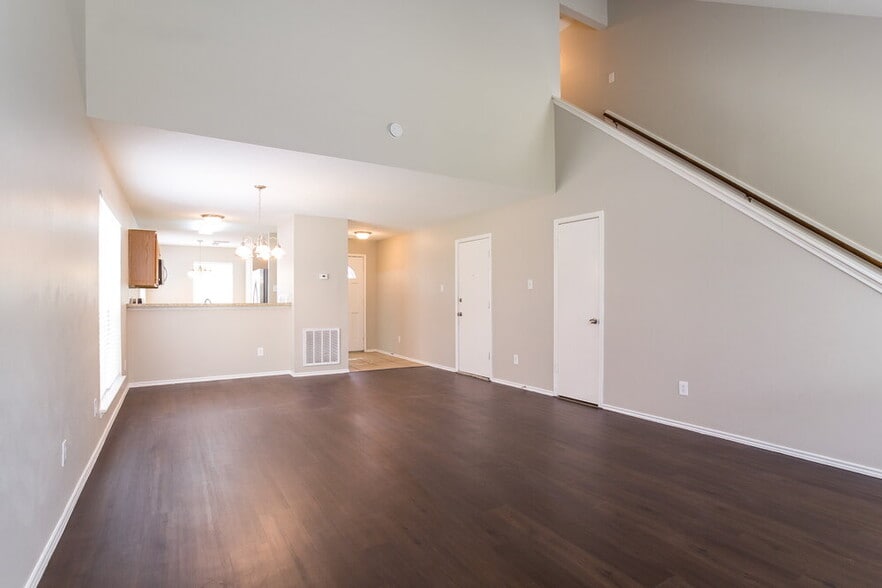 Building Photo - 3630 Red Fir Dr