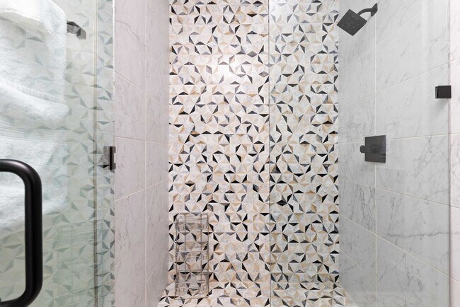 Building Photo - 126 2nd Ave N