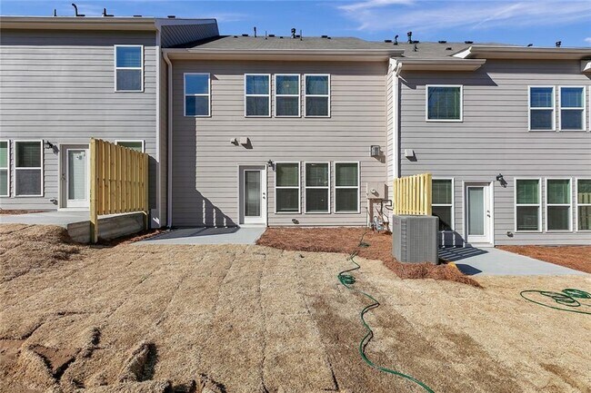 Building Photo - 1376 Elderwood Way