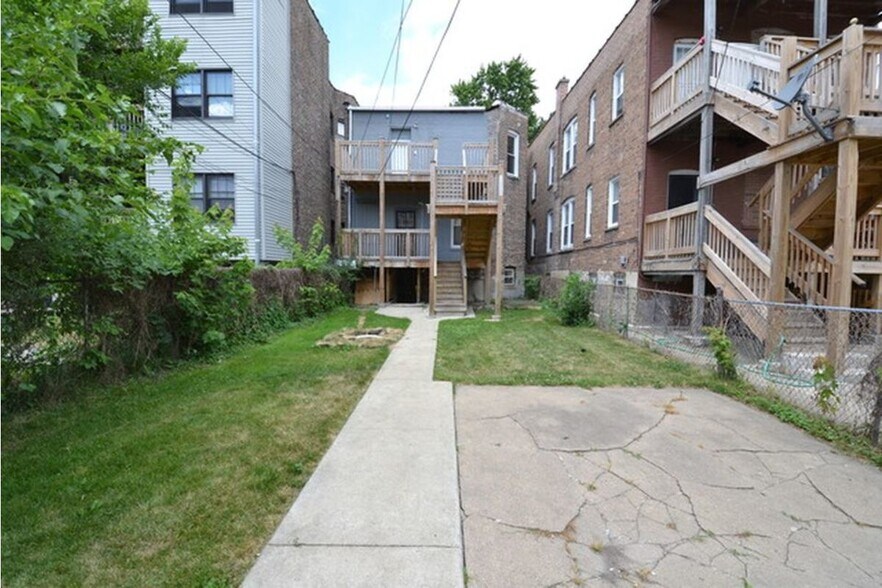 Building Photo - 6643 S Ingleside Ave