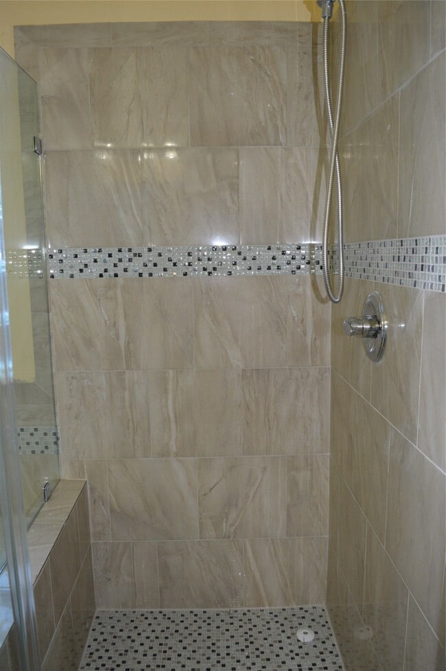 Building Photo - 6210 Marble Hollow Ln