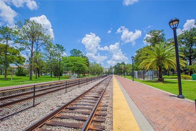 Building Photo - 731 Northwood Cir