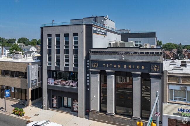 Alternate - Titan Union Luxury Apartments