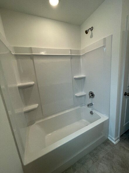 Building Photo - 540 Morning Lgt Dr