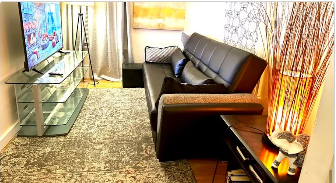 Building Photo - 65 Wing St