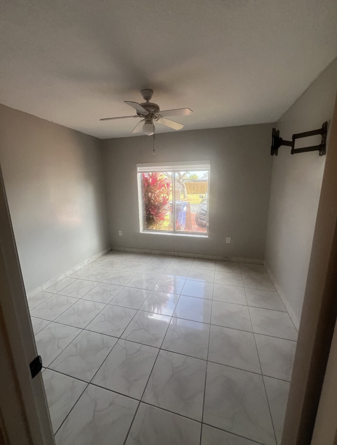 Building Photo - 14855 SW 83rd Ln