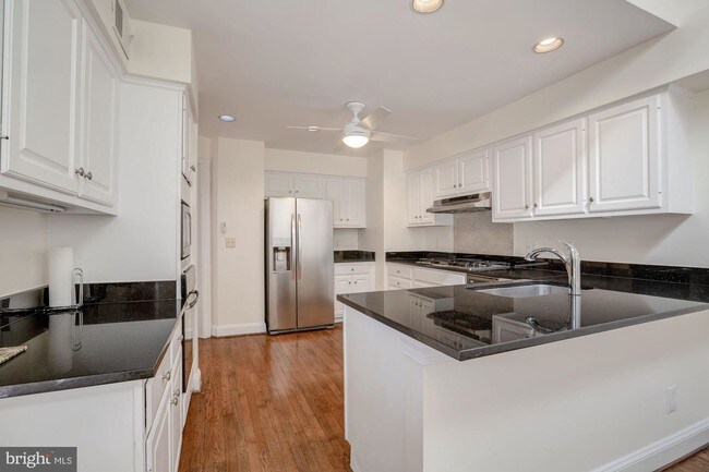 Building Photo - 3925 Ivy Terrace Ct NW