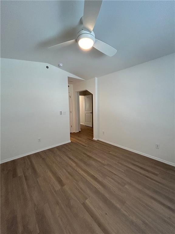 Building Photo - 2806 W Mockingbird Ln