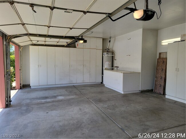 Building Photo - 2700 Copper Cove Dr