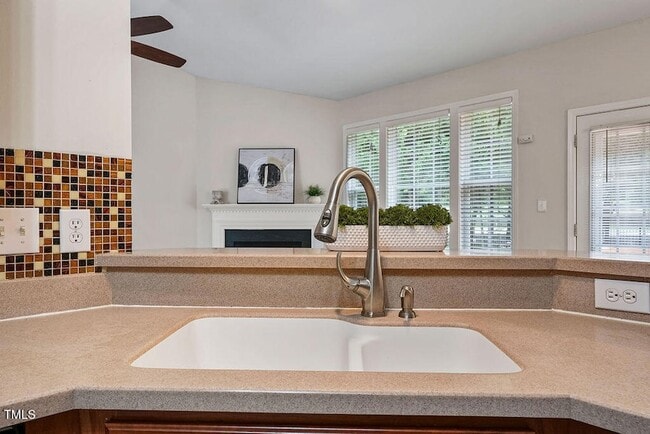 Building Photo - 107 Governors House Dr