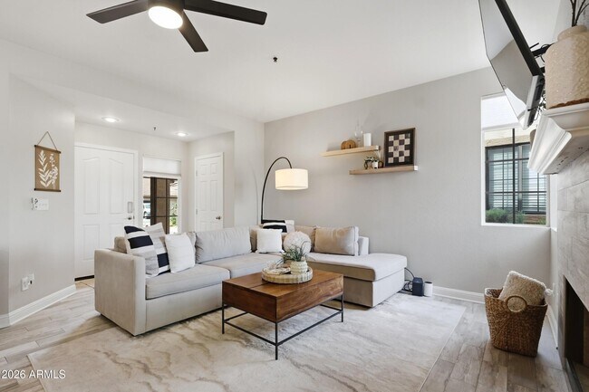 Building Photo - 11515 N 91st St