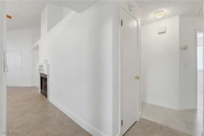 Building Photo - 6928 W Atrium Ave